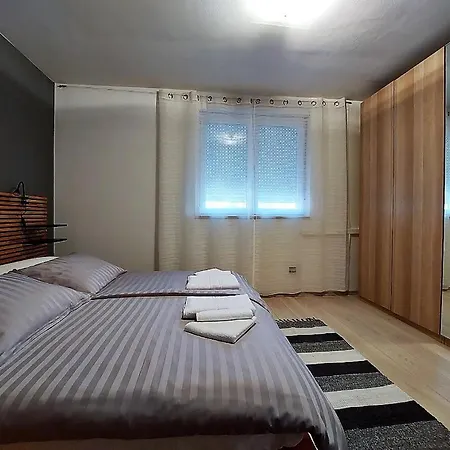 Urban Nest, Sunny 4 Stars *